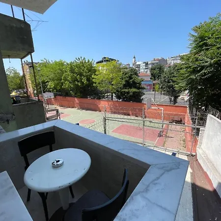 Ξενοδοχείο με διαμερίσματα Arat Κωνσταντινούπολη