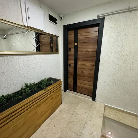 מלון דירות Arat 4*