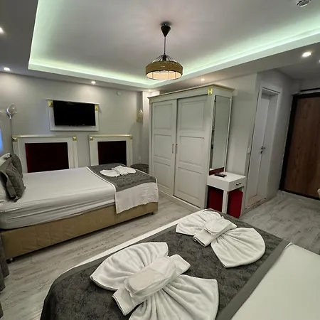 Arat Aparthotel *