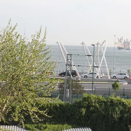 מלון דירות Arat 4*