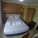 Arat Apartmanhotel 4*